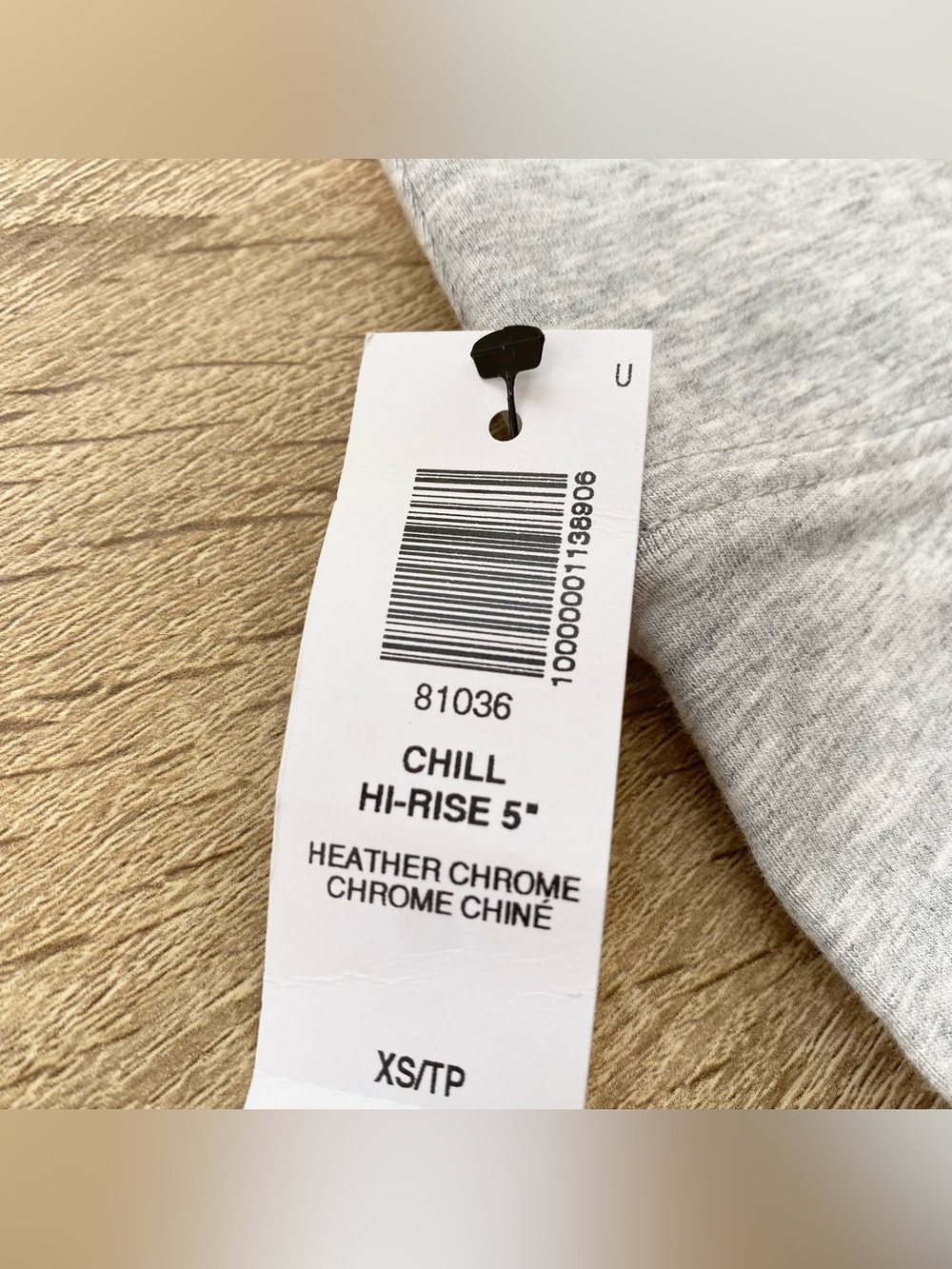 NWT Aritzia TNA Chill Atmosphere Shorts Seamless Cropped Tank XS - Picture 3 of 13